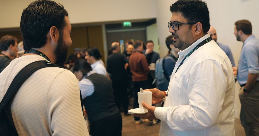 Extract Summit 2025 - impromptu discussion over coffee